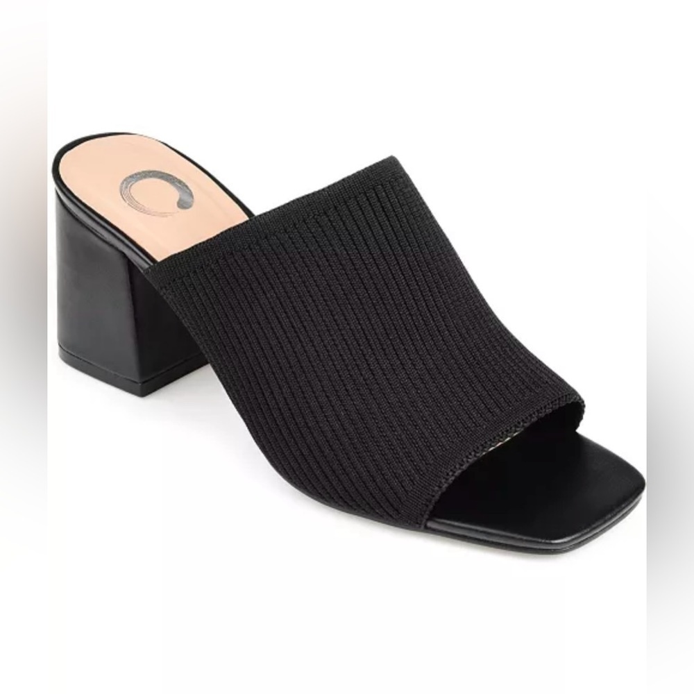 NWT
Journee Collection
Women's Lorenna Block Heel Slide Sandals